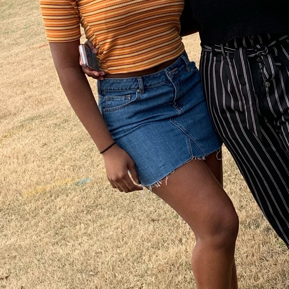 PacSun women’s denim mini skirt